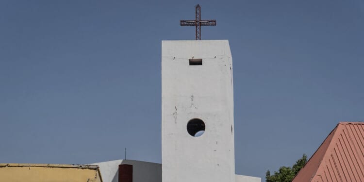 Armed gangs abduct 160 worshippers from two villages in Nigeria