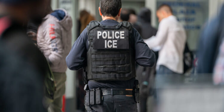 US citizen accuses ICE of unlawfully detaining him in underwear