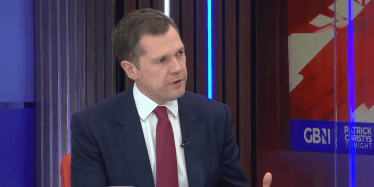 Robert Jenrick calls on Suella Braverman to join Reform UK as clock ticks on defection deluge