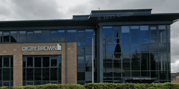 Worker awarded £11,000 for unjust sacking after calling Dundee United fan 'Arab b******'