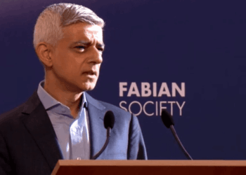 Sadiq Khan launches attack on Tories and Reform for 'dancing to the tune of the far-right'