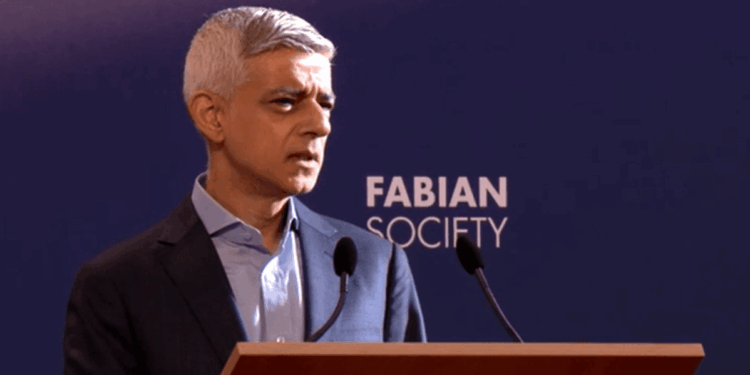 Sadiq Khan launches attack on Tories and Reform for 'dancing to the tune of the far-right'