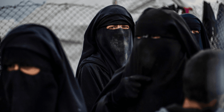 Britain 'discreetly bringing back Isis brides’ from Syria