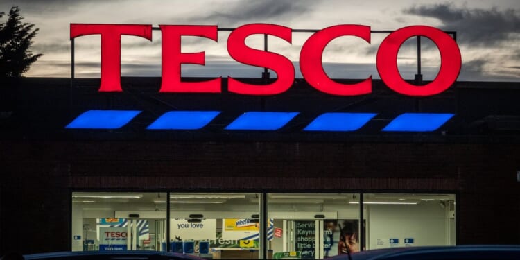 Tesco issues urgent recall warning shoppers 'do not eat' due to unlabelled ingredient
