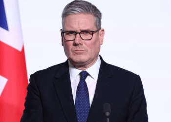 Keir Starmer refuses to ‘choose between’ US or China ahead of Beijing visit