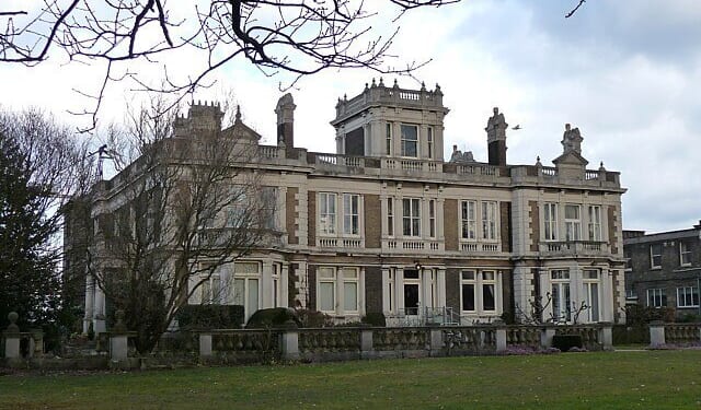 Over $124K raised for Spurgeon’s College students after closure