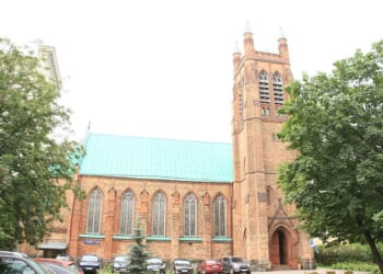 Lone Anglican church in Moscow suspends worship services