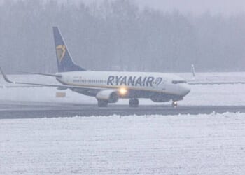 Airport runway closed as Storm Goretti UK batters UK | UK | News
