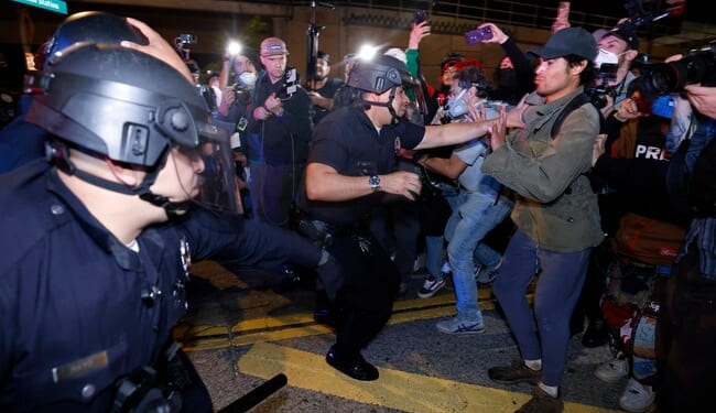 Anti-ICE Mob Descends on Downtown Los Angeles As LAPD Forced to Call Tactical Alert – RedState