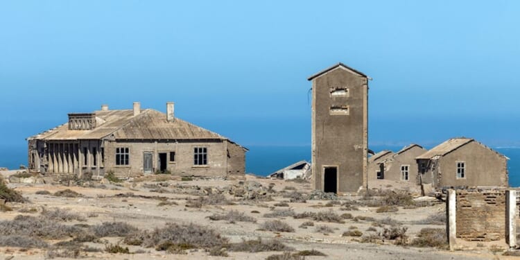 Bishop of Norwich confirms need to talk about mine waste