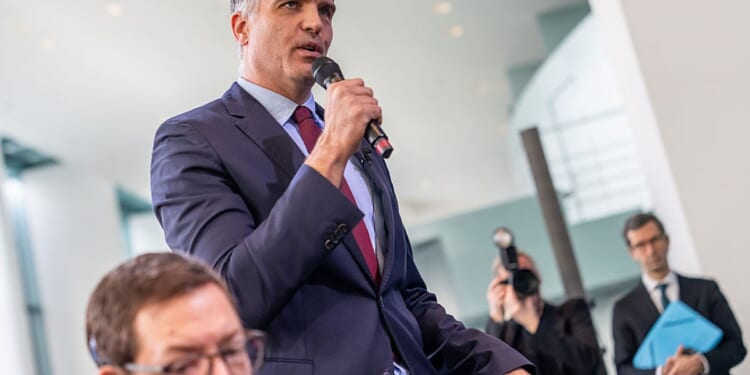 CNN’s Report From Tehran Echoes Regime Propaganda While Glossing Over Massacres