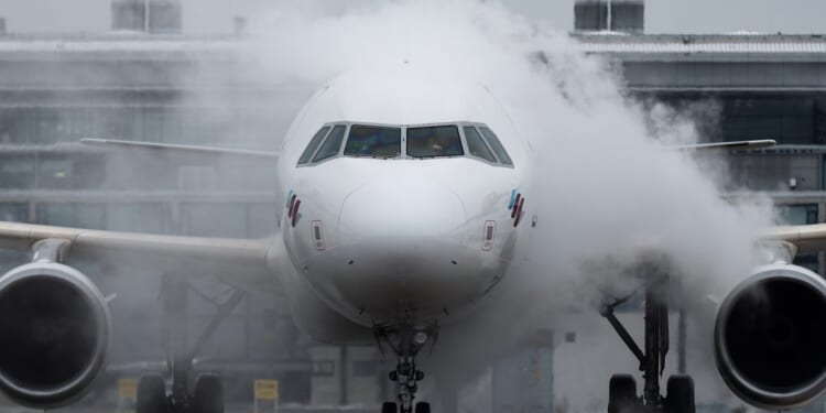 Delta Urges Travelers To Rebook As Winter Storm Threatens Weekend Flights
