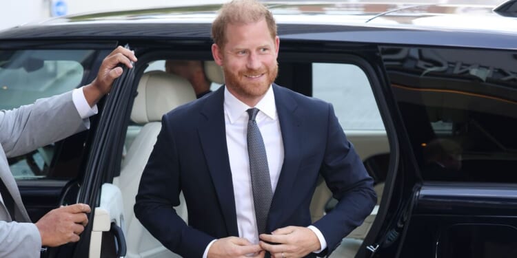 Exact amount Prince Harry got paid for writing memoir Spare revealed | Royal | News
