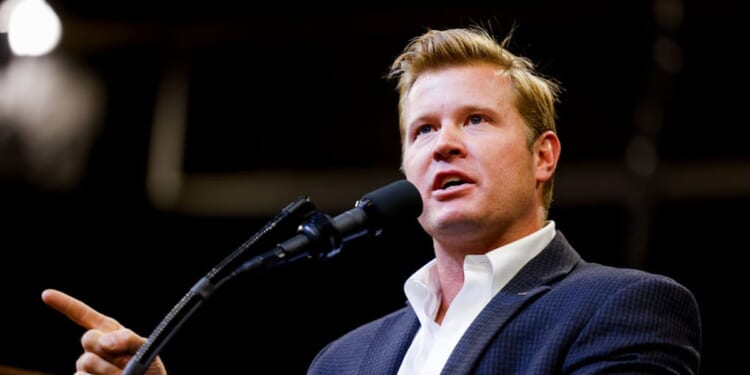 GOP Senator Urges U.S. Support For Overthrowing Iran’s Terror Regime