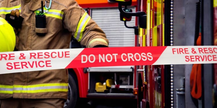 Huge industrial fire erupts at UK scrapyard | UK | News