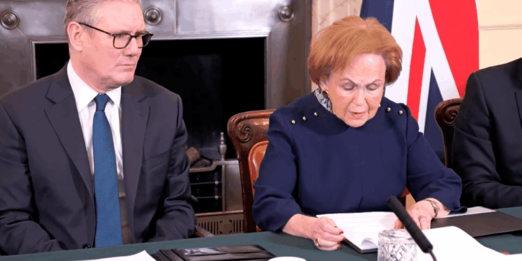 Keir Starmer introduces survivor Mala Tribic on Holocaust Memorial Day in 'historic' moment