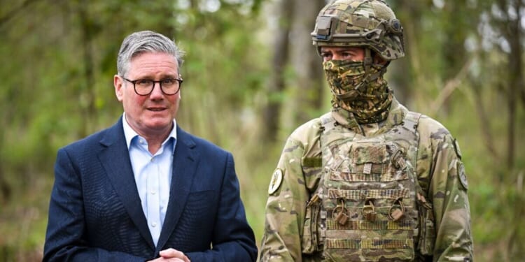 Keir Starmer warned military needs another £28bn | UK | News