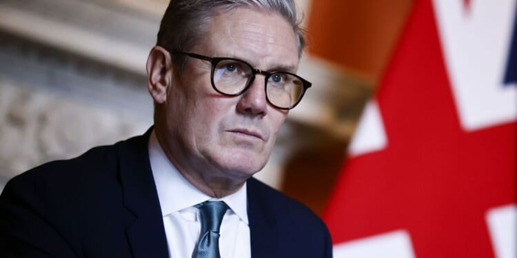 Labour civil war as MPs slam Starmer's 'shameful and reckless' Venezuela statement | Politics | News