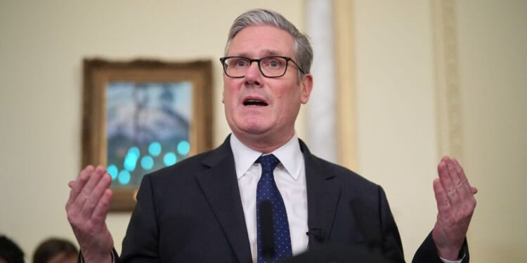 Labour tears itself apart in civil war over Maduro capture | UK | News