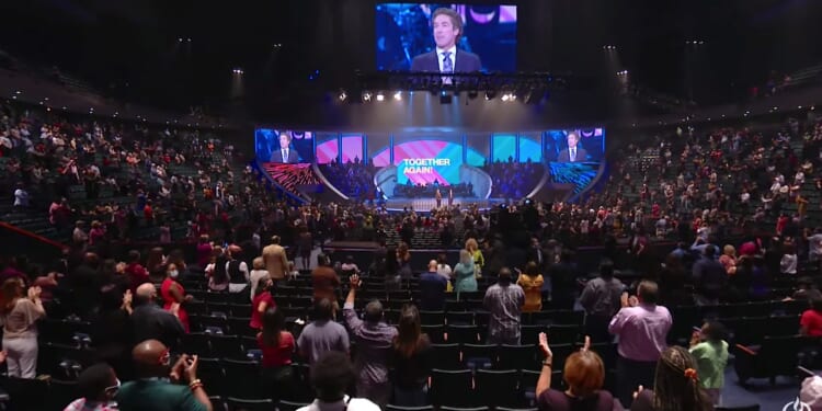 Lakewood Church staff member killed in Maine plane crash