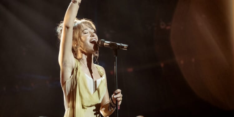 Lauren Daigle says Gen Z is the 'future' of revival