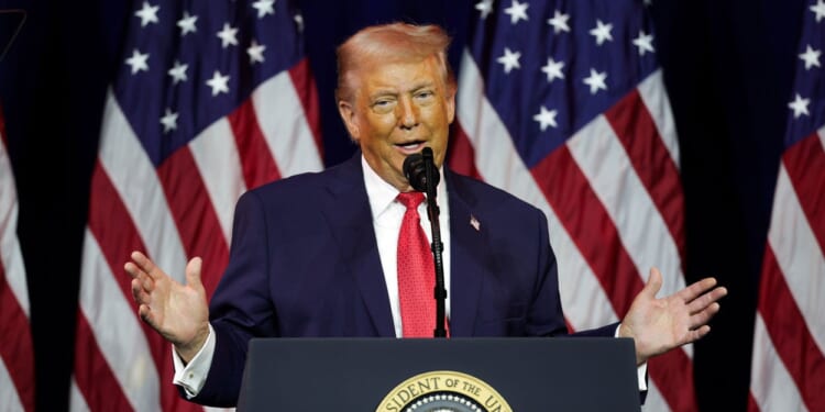 Lawmakers Tell Trump to Keep Pressuring Iran