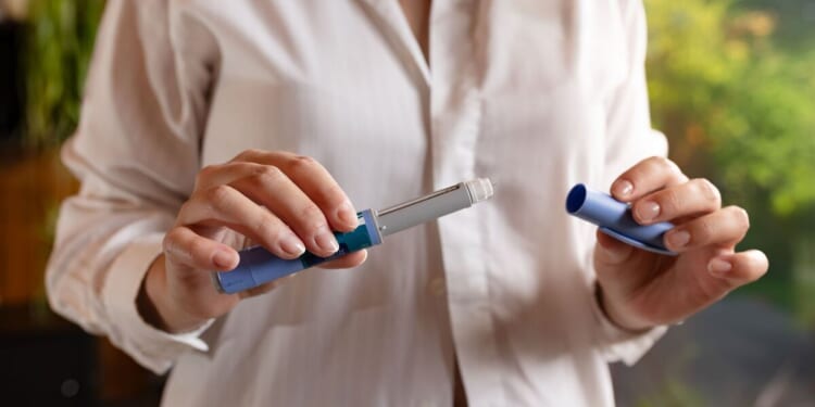 Life-threatening side effect warning to anyone using weight-loss jabs | UK | News