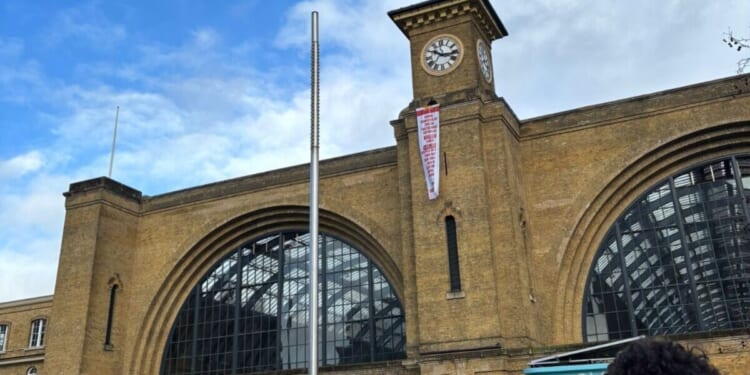 London King's Cross LIVE: Chaos as protester climbs station building | UK | News
