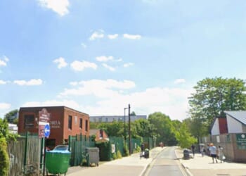 London horror as teen dies after stabbing as police storm area | UK | News