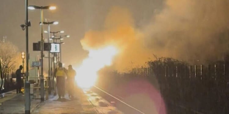 London station evacuated as huge fire spotted near tracks | UK | News
