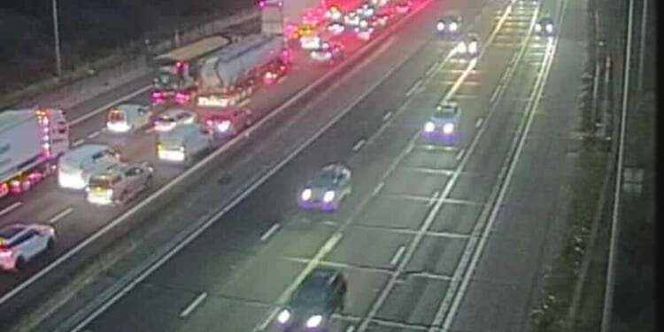 M25 traffic LIVE: Crash sparks 50-minute rush hour delays | UK | News