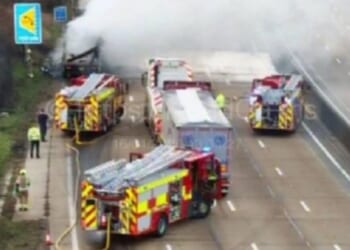 M25 traffic LIVE: Lorry fire sparks motorway closure | UK | News