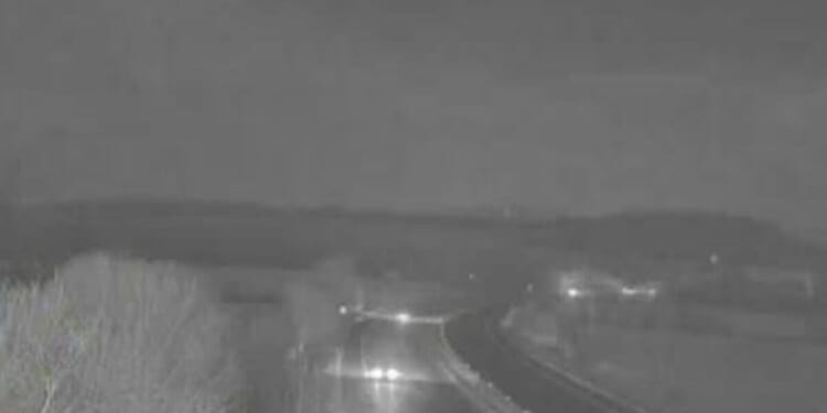 M5 traffic LIVE: Motorway closed due to Storm Chandra flooding causing major delays | UK | News