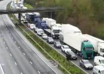 M5 traffic LIVE: Serious crash sparks closure of all lanes as police rush to area | UK | News