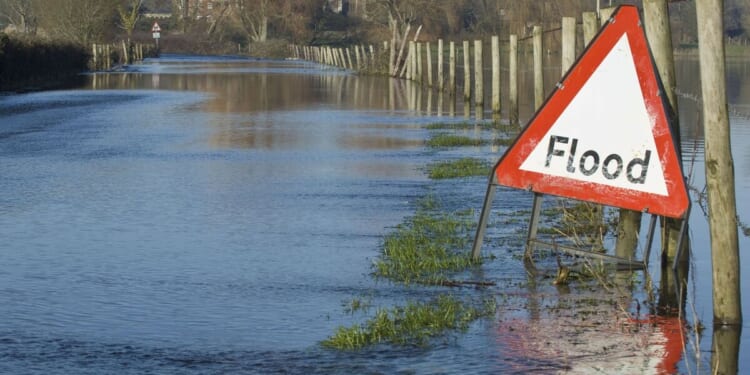 Met Office names 23 England and Wales areas facing heavy rain by Saturday | Weather | News