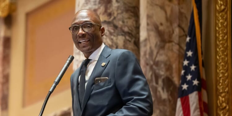 Minnesota State Lawmaker Tries To Defend Group Attack On ICE Agent