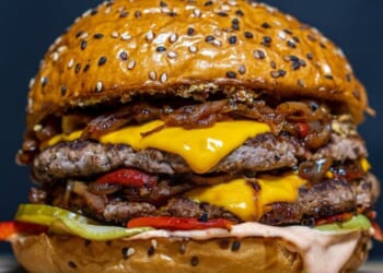 Popular fast food chain collapses into administration | UK | News
