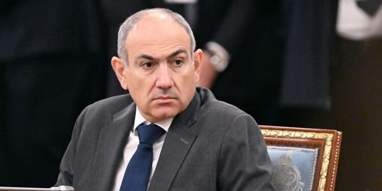 Prime Minister Nikol Pashinyan sets out road map of reforms for the Armenian Apostolic Church