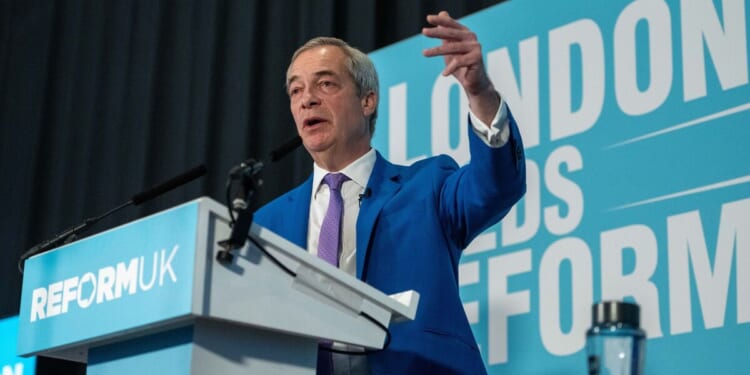 Reform UK rally LIVE: Sadiq Khan put on notice as Farage set to address major London event | Politics | News