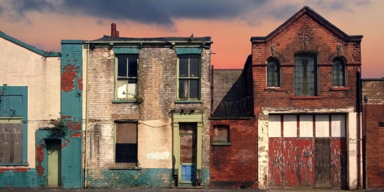 Reform and Tories slam Labour for wrecking UK high streets: 'This is how town centres die' | Politics | News