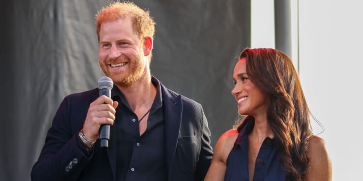 Royal Family LIVE: Harry and Meghan share Archie and Lilibet decision | Royal | News