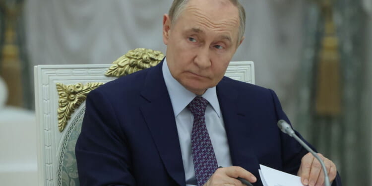 Russia kicks out British diplomat over ‘spying’ allegations as tensions with Moscow soar | World | News