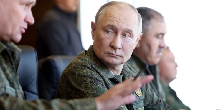 Russia’s war funding under threat as oil revenues hit five-year low | World | News