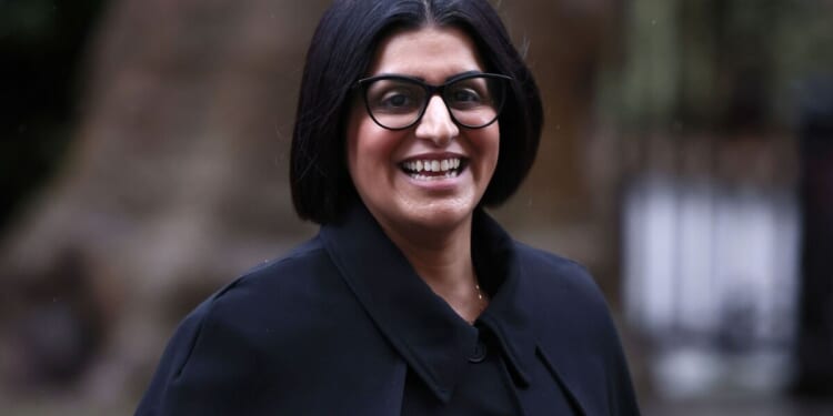 Shocking £350m bill for English lessons for migrants revealed - 'Insane' | Politics | News