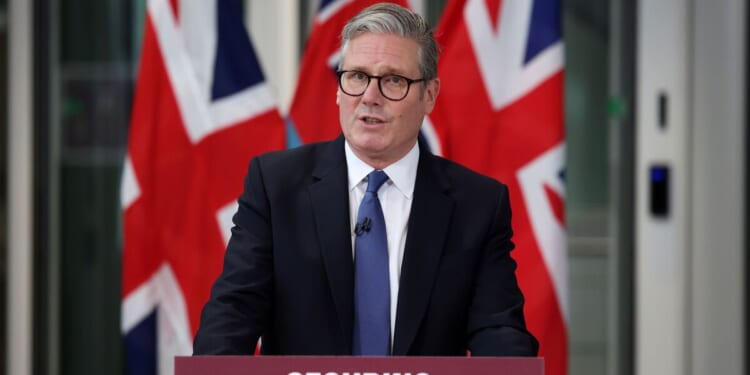 Starmer dealt huge blow as peers defeat Chagos surrender 4 times | Politics | News