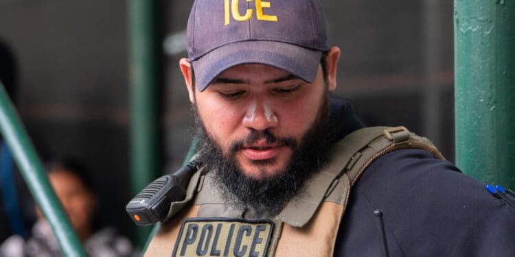 Trump Deploys 2,000 Federal Agents To Minnesota For Month-Long Immigration Crackdown