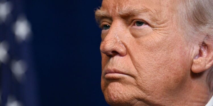 Trump administration discusses offering asylum to Britain's Jews | UK | News