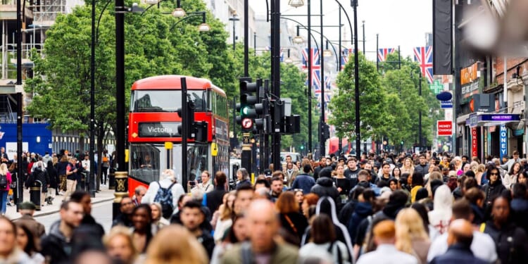 UK high street brand plunges into administration - 591 jobs lost | UK | News