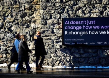 Under-16s could do without social media, says Bishop of Oxford