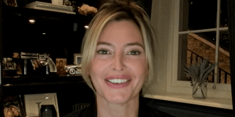 Holly Valance rolls eyes at left-wing agenda after Apple pulls 'anti-woke' song